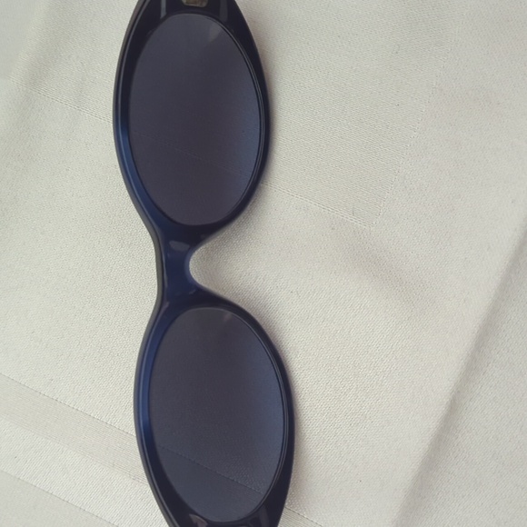 Fendi Blue Perl FS238 135 Sunglasses Logoed Case Like New - Picture 16 of 17
